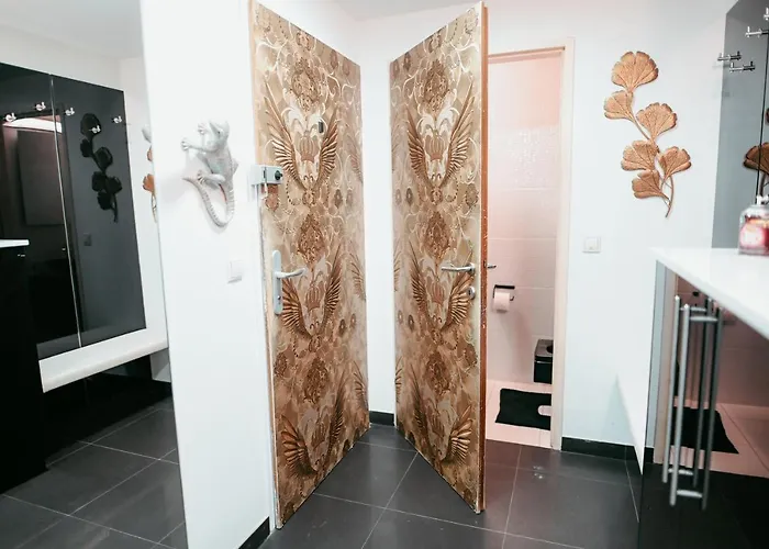 Vip Shopping Center 5 * Відень